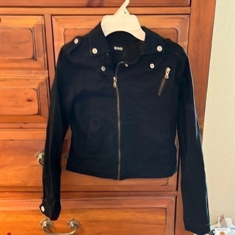 Hudson Girl’s black jean jacket size large EUC